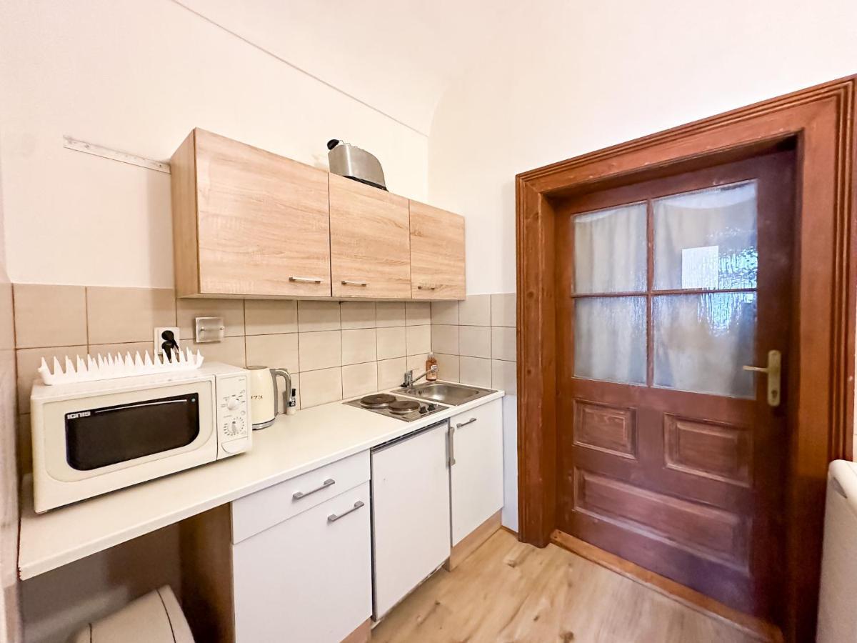 Old Town Apt. A/C And Parking バンスカー・ビストリツァ エクステリア 写真